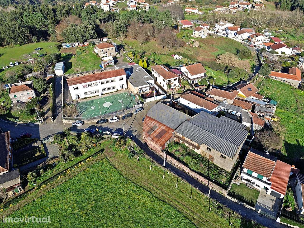 Armazém na Foz do Sousa - Grande imagem: 2/20