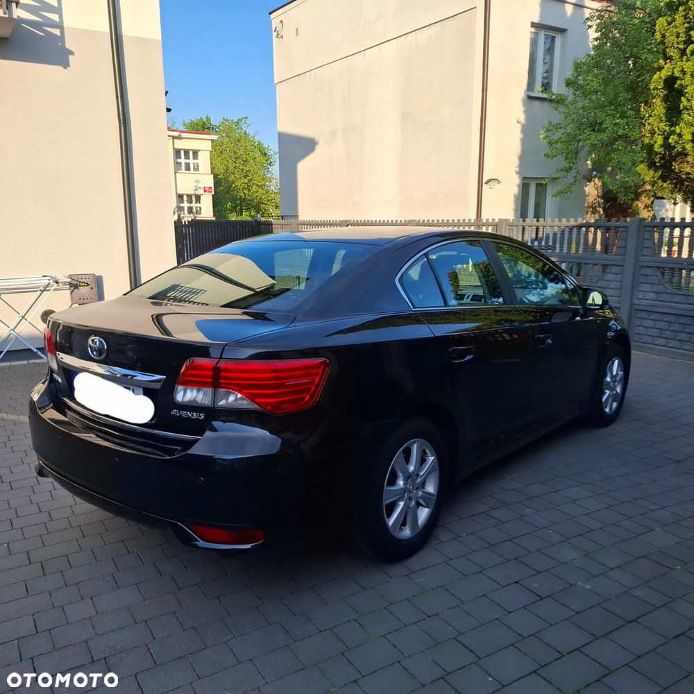 Toyota Avensis - 6