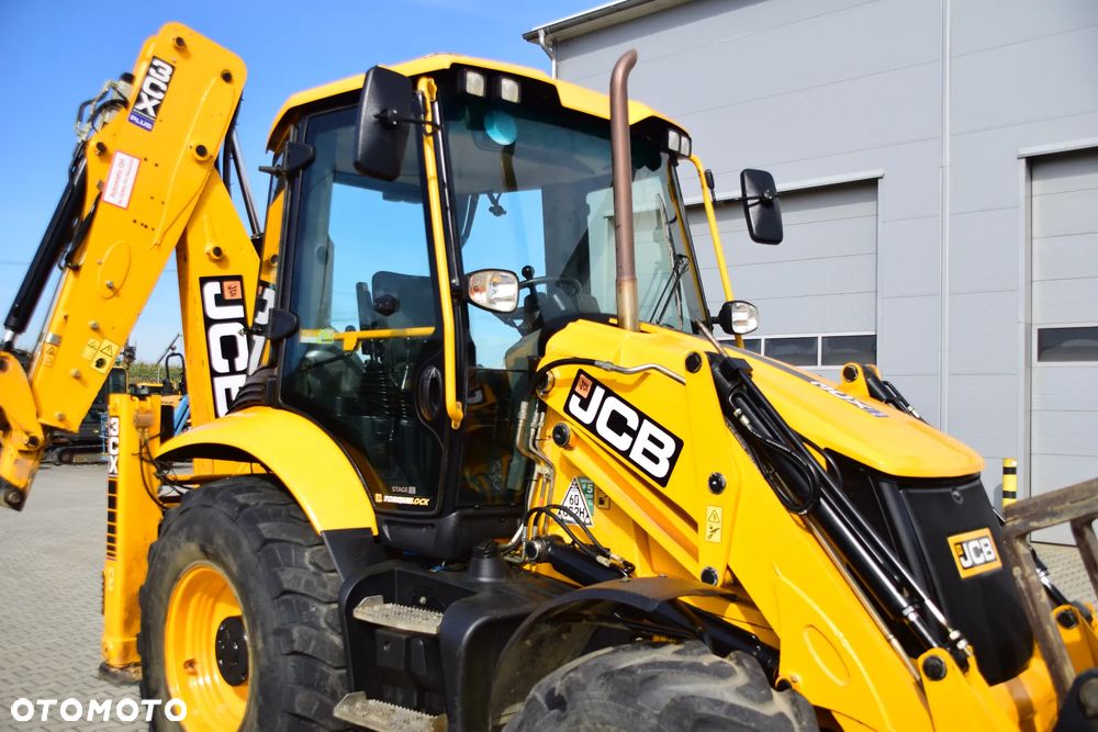 JCB 3CX Sitemaster PLUS - 14