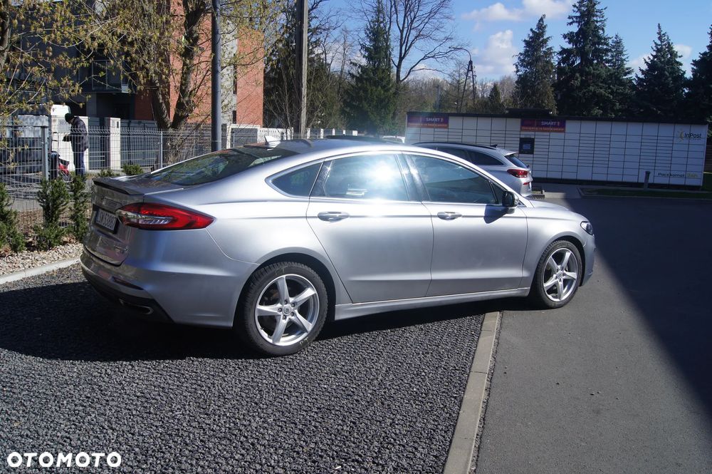Ford Fusion - 6