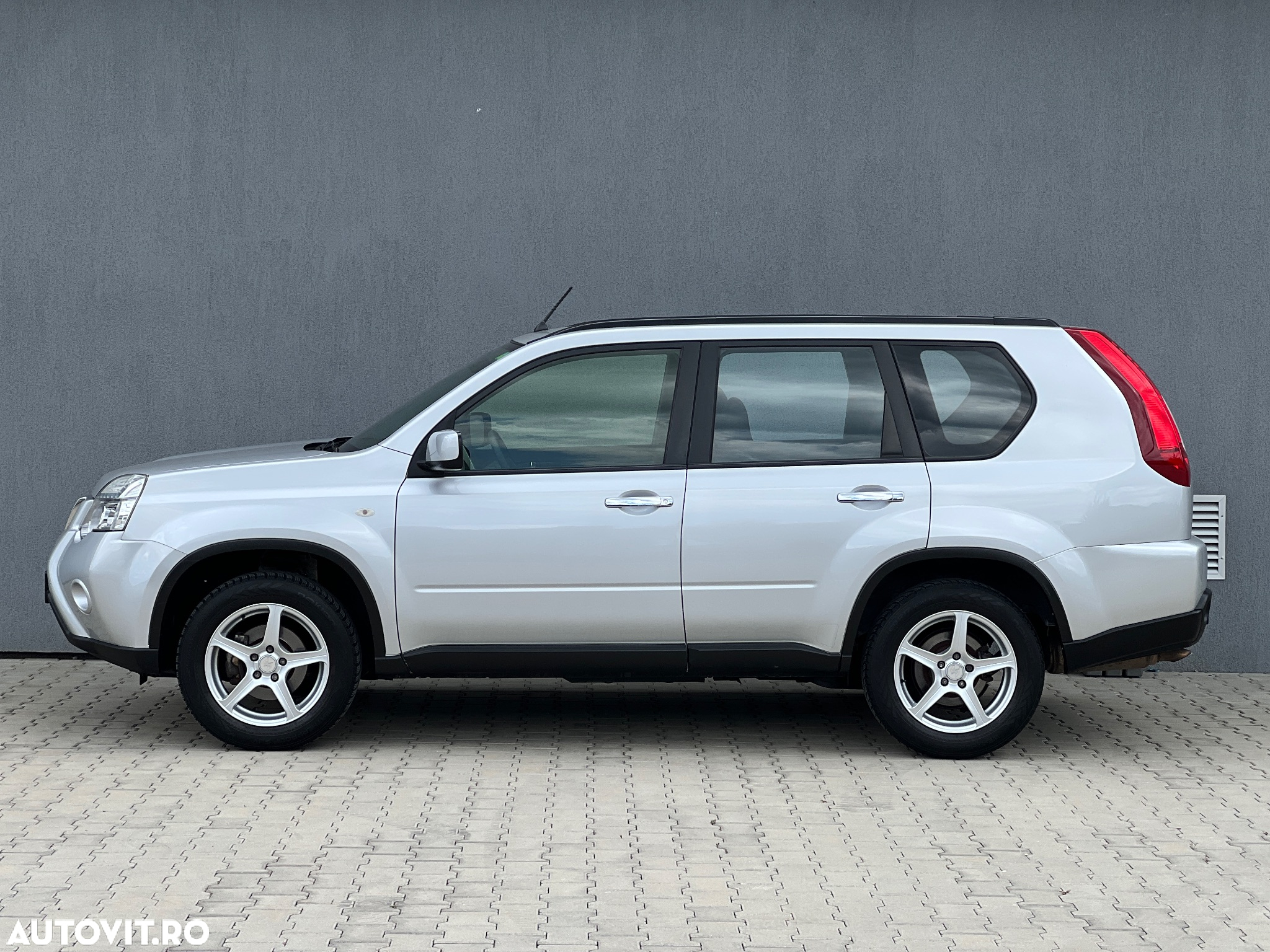 Nissan X-Trail 2.0 dCi 4x4 DPF LE - 3
