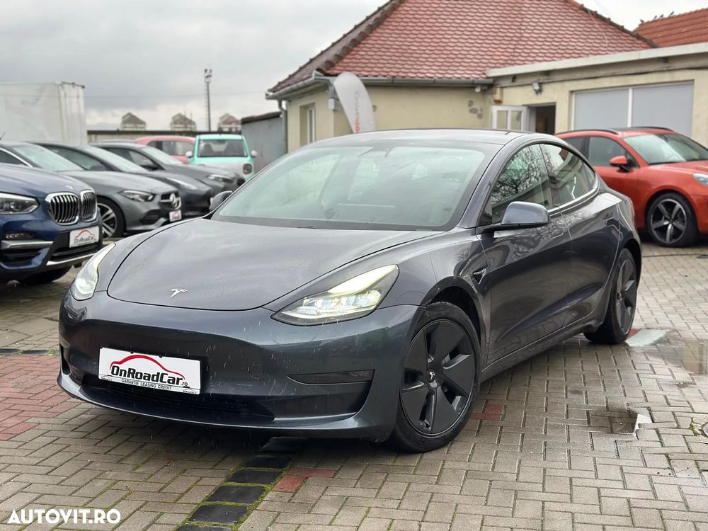 Tesla Model 3 Langstreckenbatterie Allradantrieb Dual Motor - 1