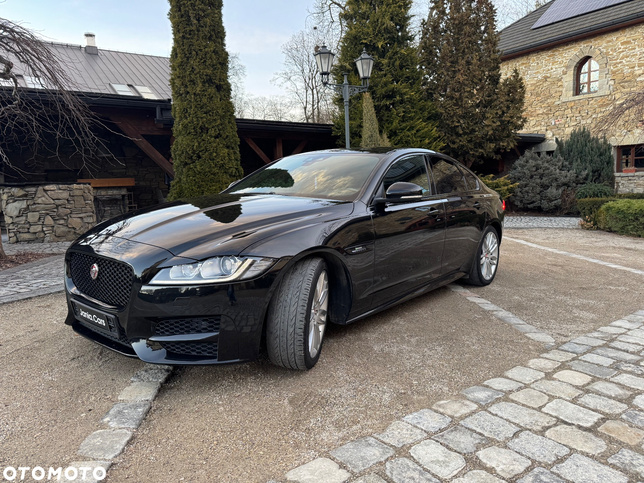 Jaguar XF - 3