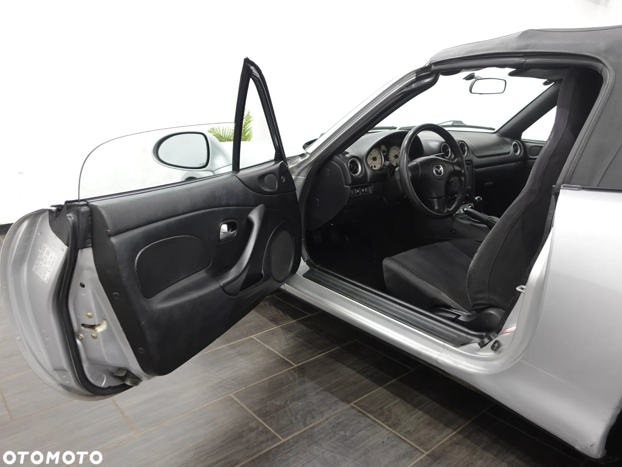 Mazda MX-5 1.6i 16V - 20