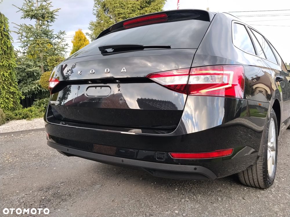 Skoda Superb 2.0 TDI Style DSG7 - 11