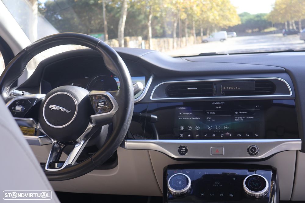 Jaguar I-Pace - 14