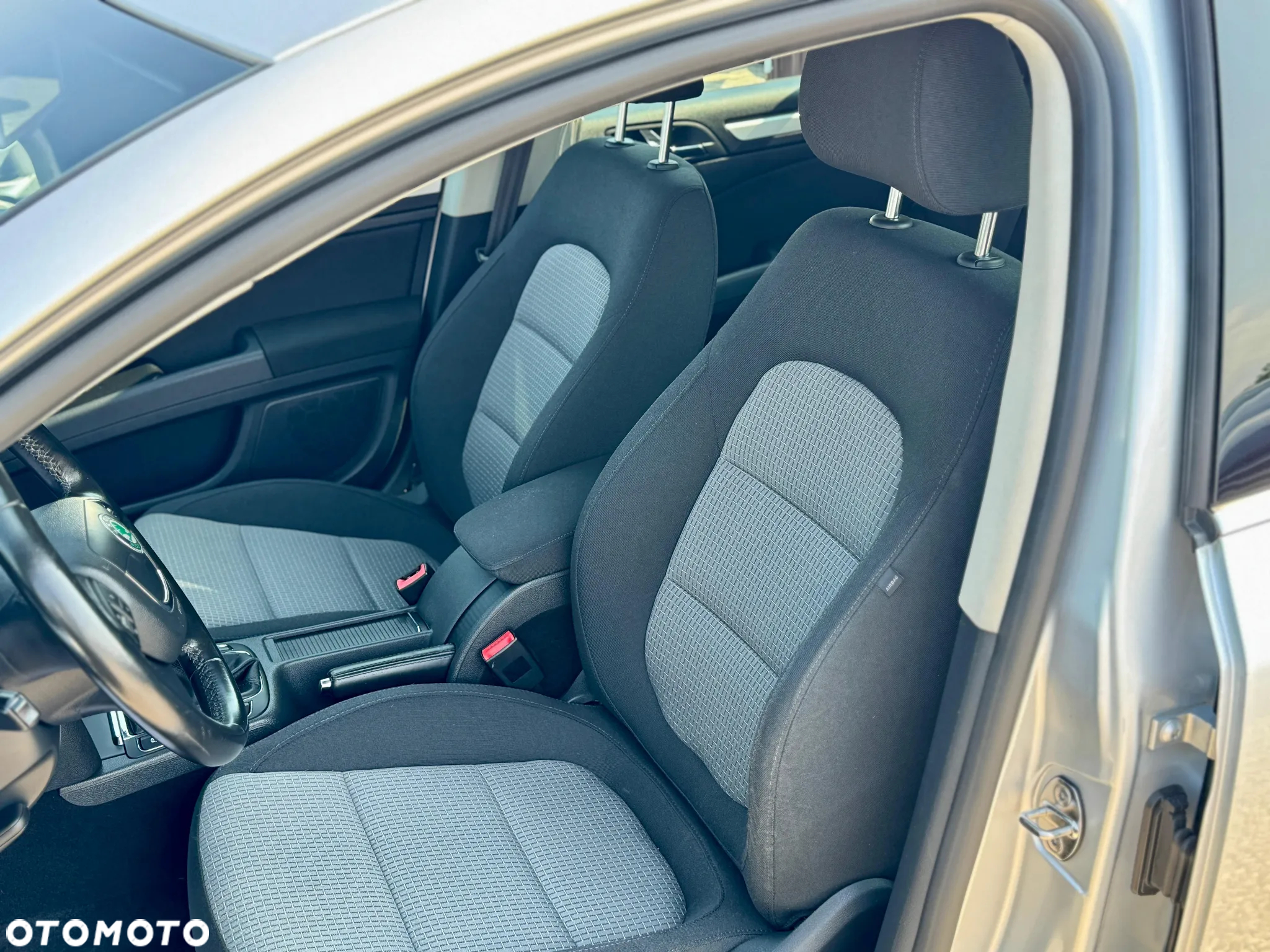 Skoda Superb Combi 2.0 TDI Elegance - 3