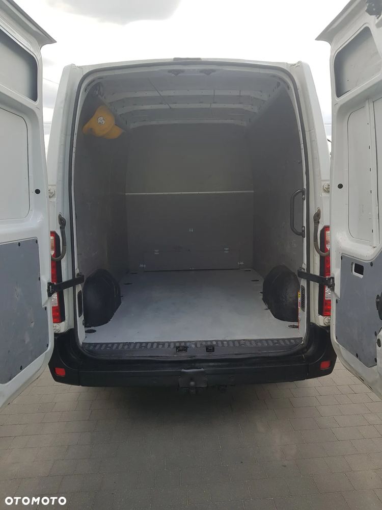 Renault Master 7-OSÓB 2.3dCi  L3H2 3.5t Pack Clim 4d F-VAT% - 12