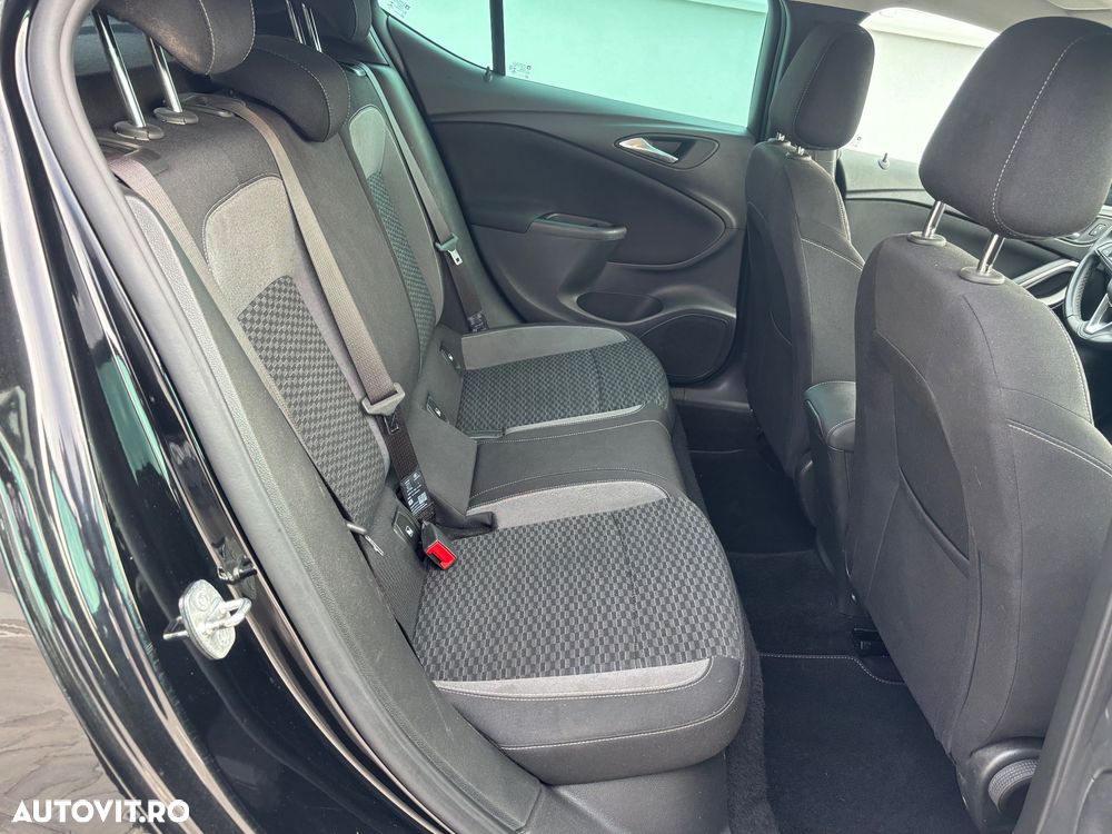 Opel Astra 1.2 Turbo Business Edition - 18