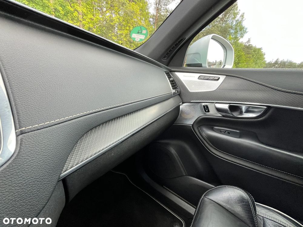 Volvo XC 90 D5 AWD Geartronic RDesign - 21