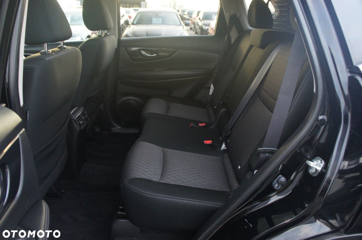 Nissan X-Trail - 18