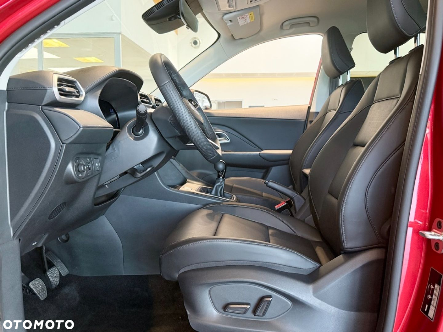 MG ZS - 11