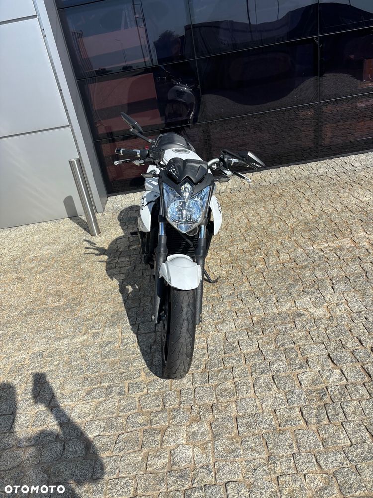 Yamaha XJ - 8