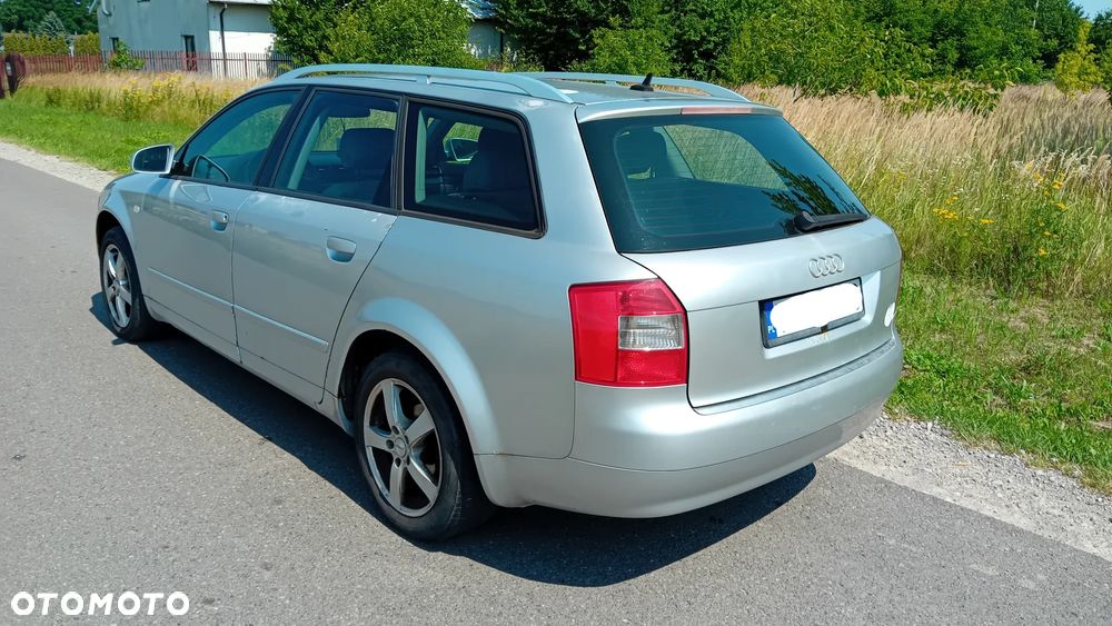 Audi A4 Avant - 2