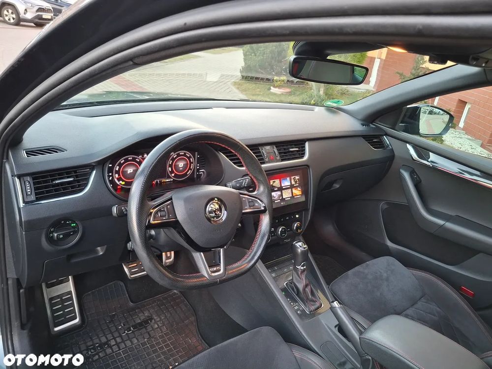 Skoda Octavia 2.0 TDI 4x4 DSG RS - 22