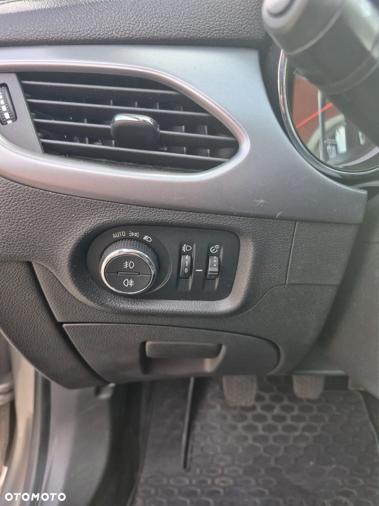 Opel Astra 1.4 Enjoy - 17