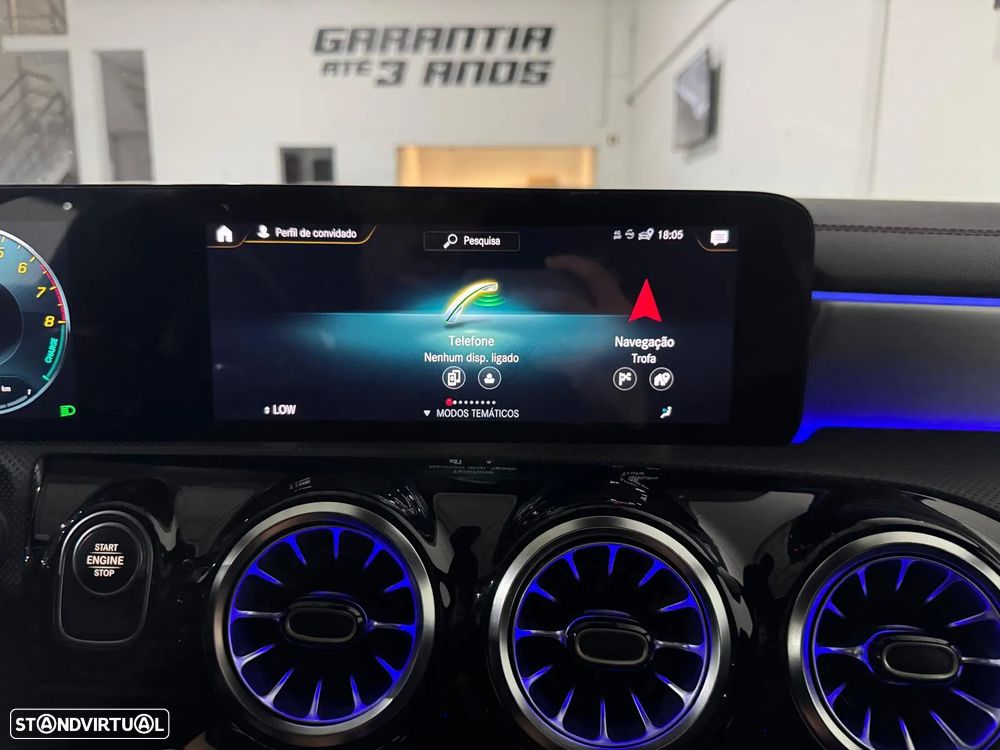 Mercedes-Benz A 250 e AMG Line - 28