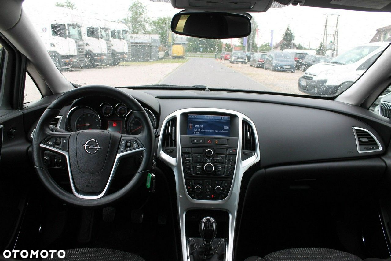 Opel Astra IV 1.4 T Cosmo S&S - 9