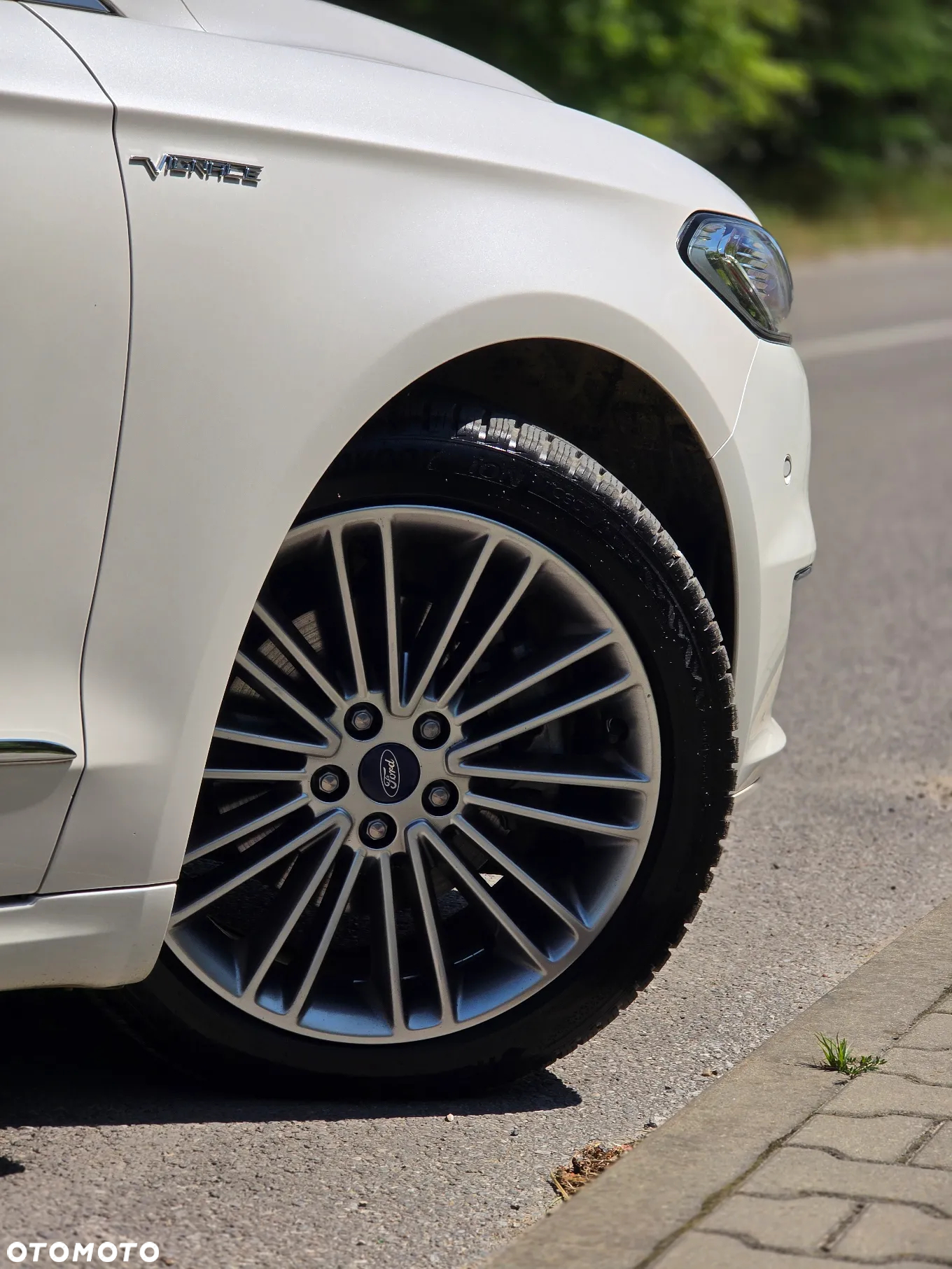 Ford Mondeo Vignale 2.0 Hybrid - 37
