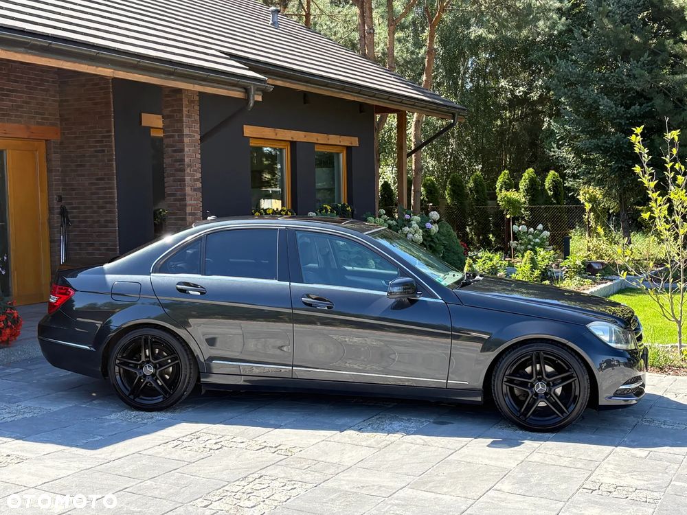 Mercedes-Benz Klasa C 180 Avantgarde Edition - 6