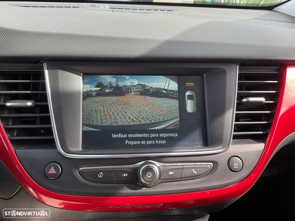 Opel Crossland 1.2 T GS Line - 26