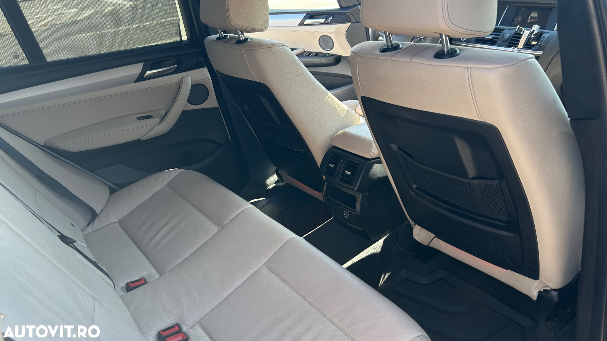 BMW X3 xDrive20d AT Luxury Line - 29