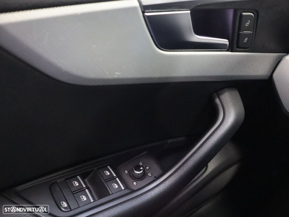 Audi A4 Allroad 2.0 TDI quattro Advance S tronic - 25