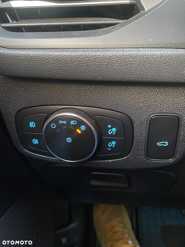 Ford Focus 2.0 EcoBlue Titanium X - 20