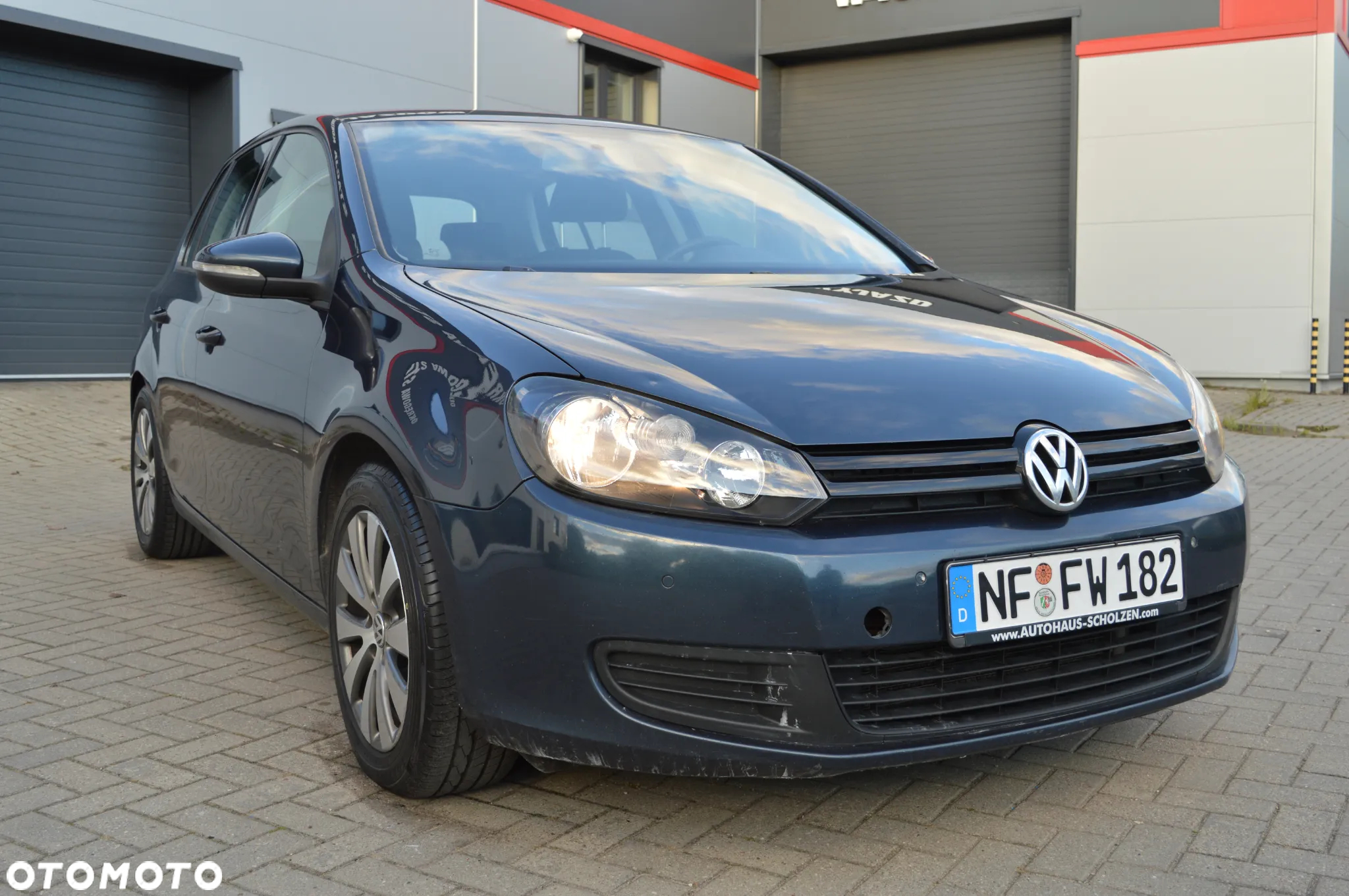 Volkswagen Golf 1.6 TDI DPF Comfortline - 12