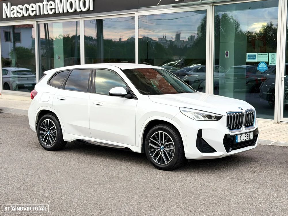 BMW iX1 xDrive30 Pack Desportivo M - 4