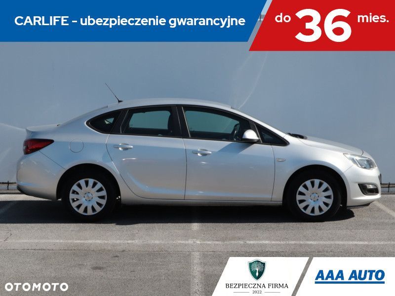 Opel Astra - 8
