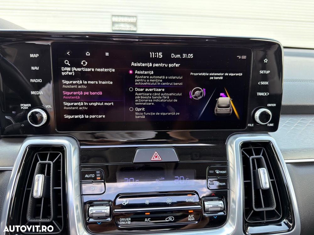 Kia Sorento 1.6 T-GDI HEV 6AT 4x2 7P Premium - 26