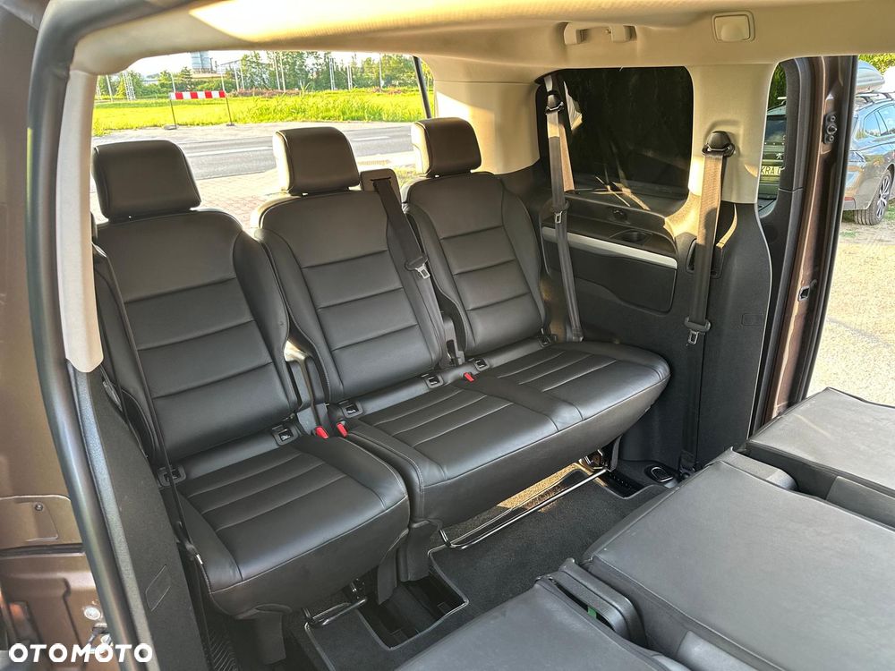 Peugeot Traveller L2 2.0 EAT8 Business VIP - 19