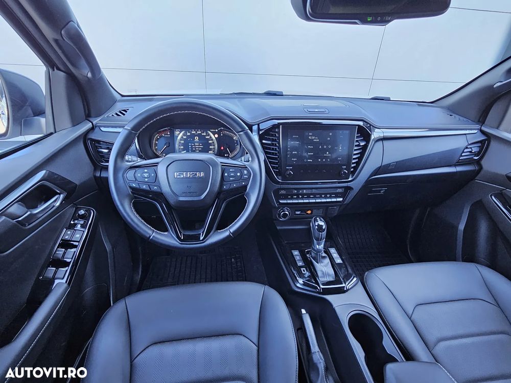 Isuzu D-Max 1.9 DSL 4x4 Double Cab 6AT Executive - 9