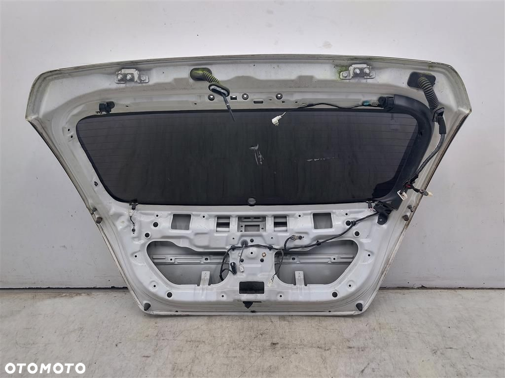 Klapa tył tylna SZYBA Hyundai I30 2007-2012 LAK:CRYSTAL WHITE - 3
