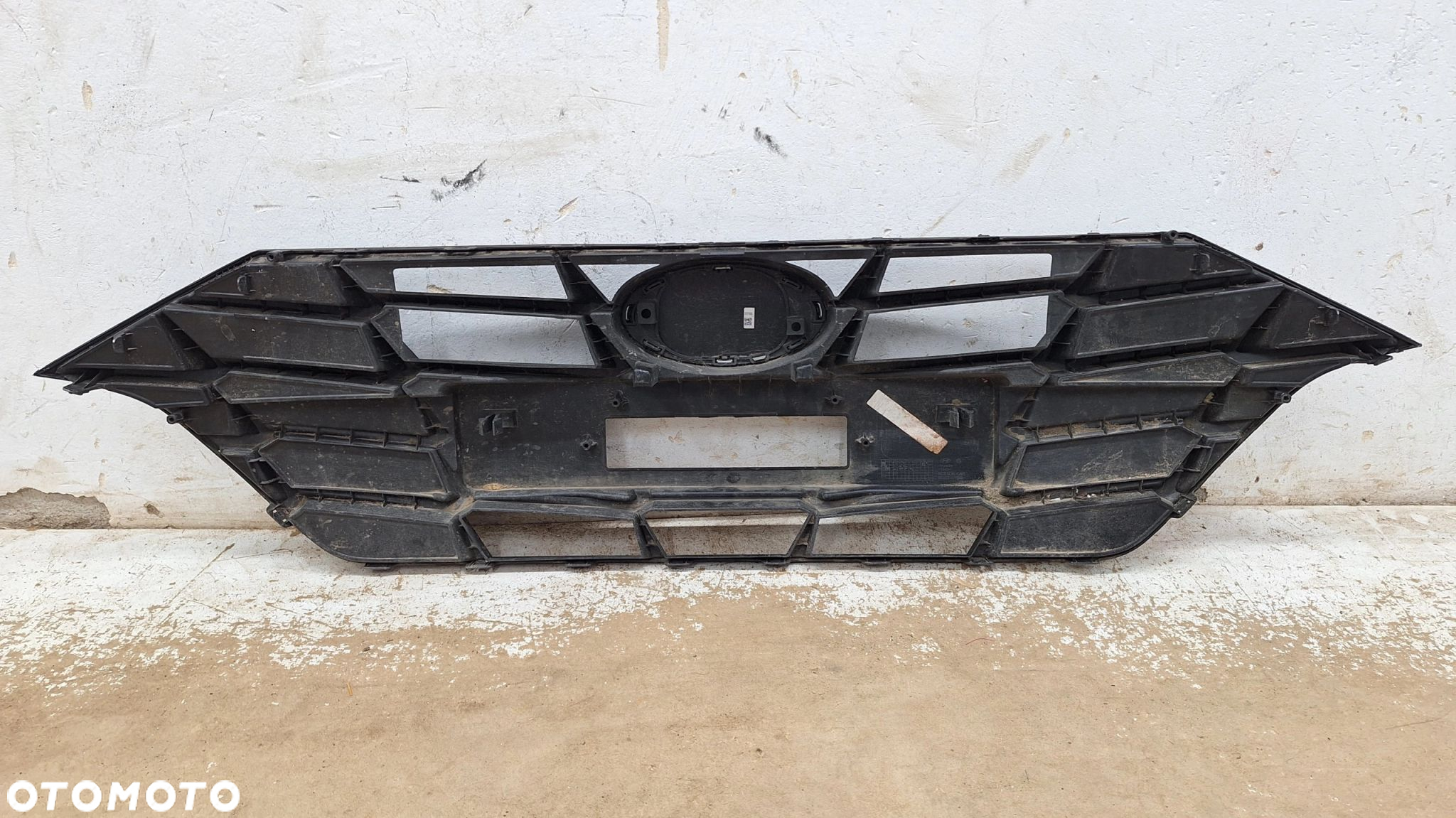 GRILL ATRAPA ZDERZAKA HYUNDAI I20 III - 9