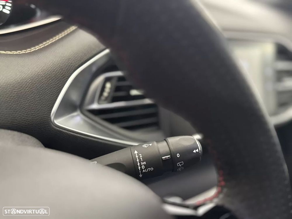 Peugeot 308 1.2 PureTech GT Line - 45