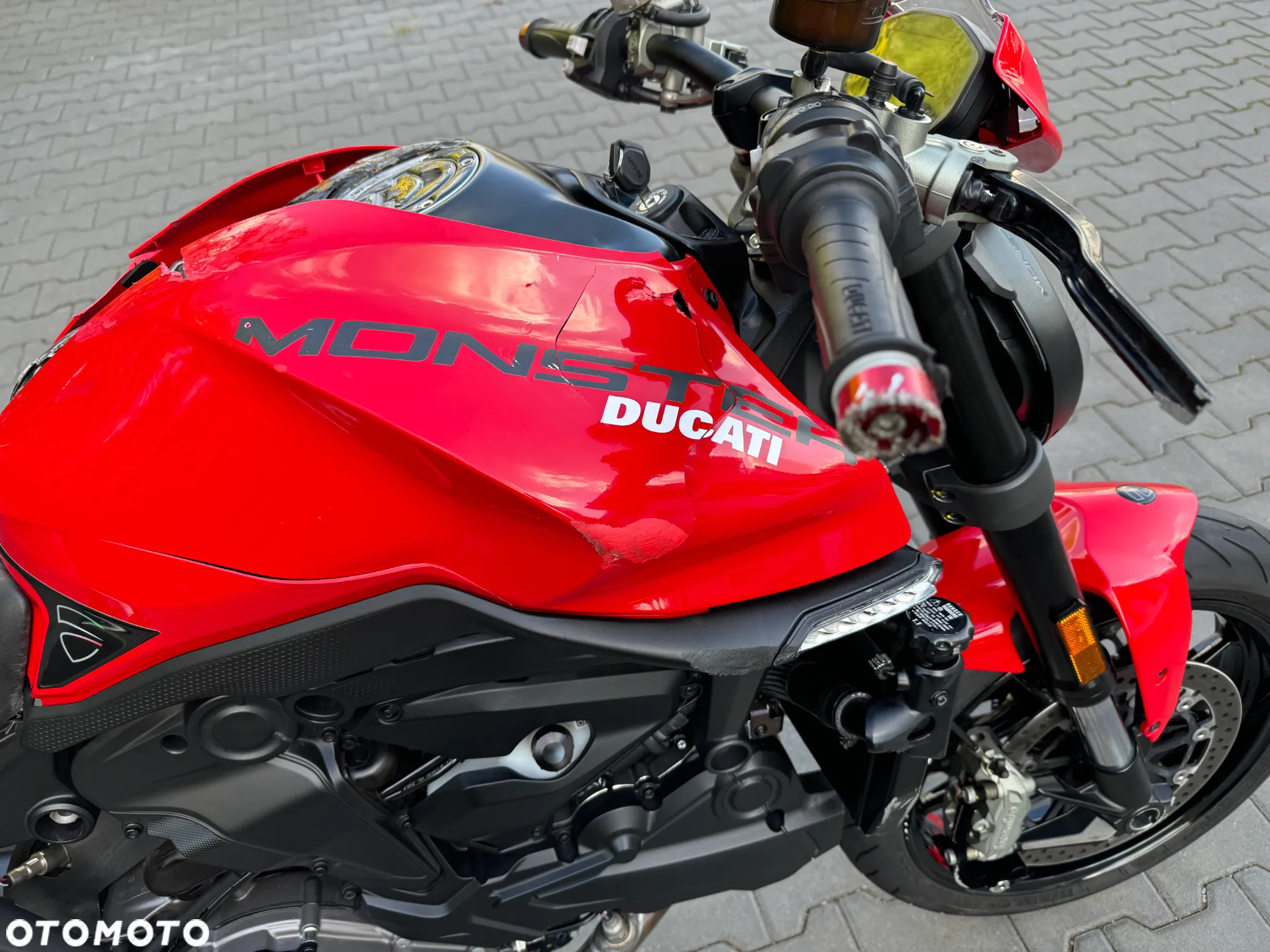 Ducati Monster - 25