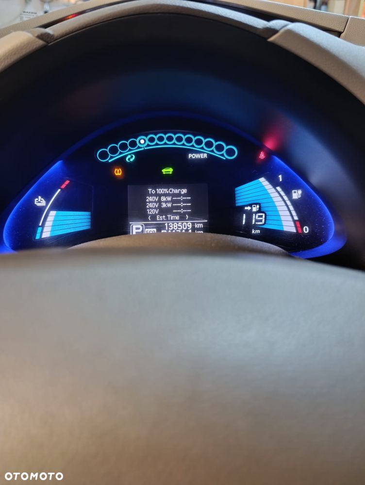 Nissan Leaf 24kWh Acenta - 12