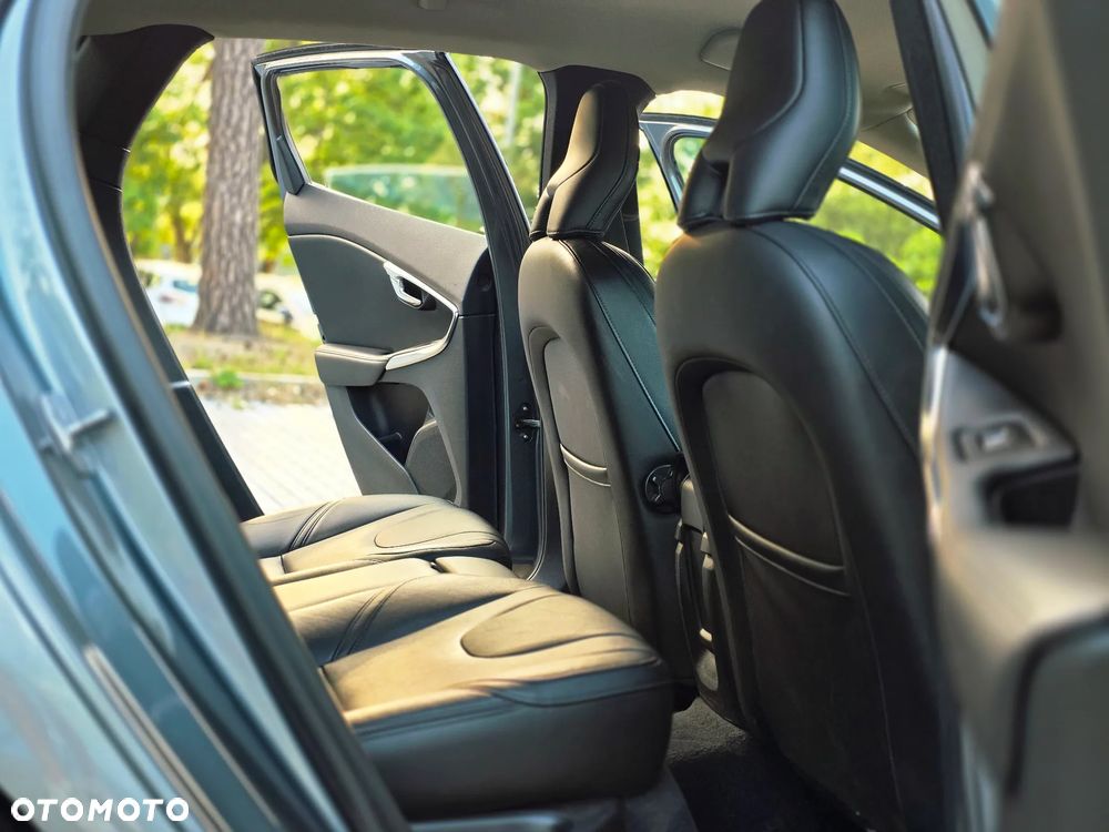 Volvo V40 - 22