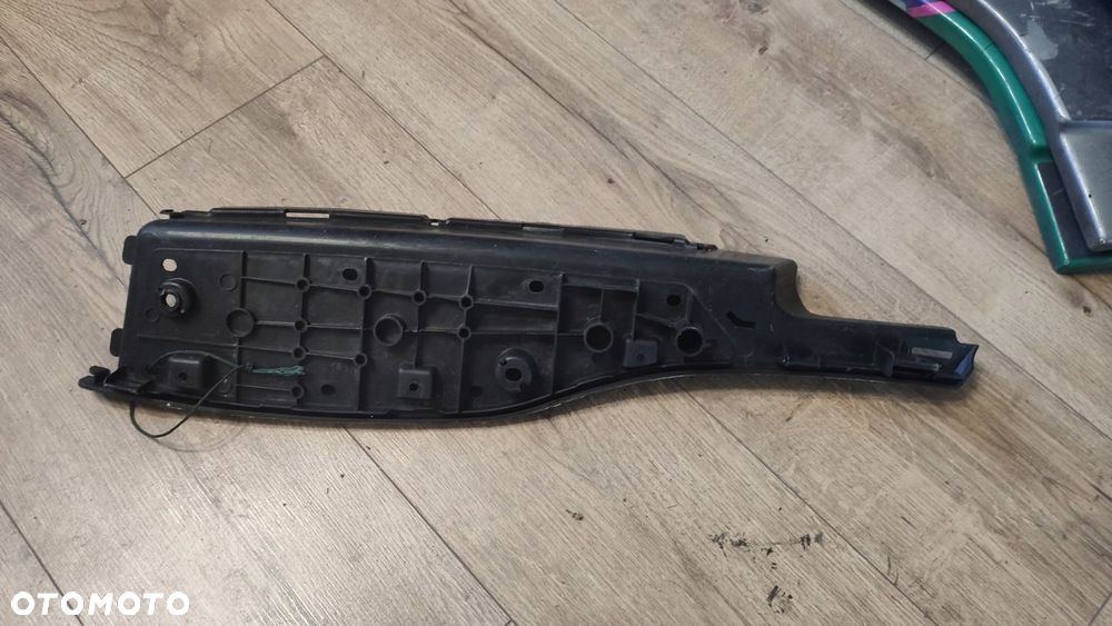 EU PODŁOGA PODEST PRAWY KYMCO DOWNTOWN 125 300 350 - 2