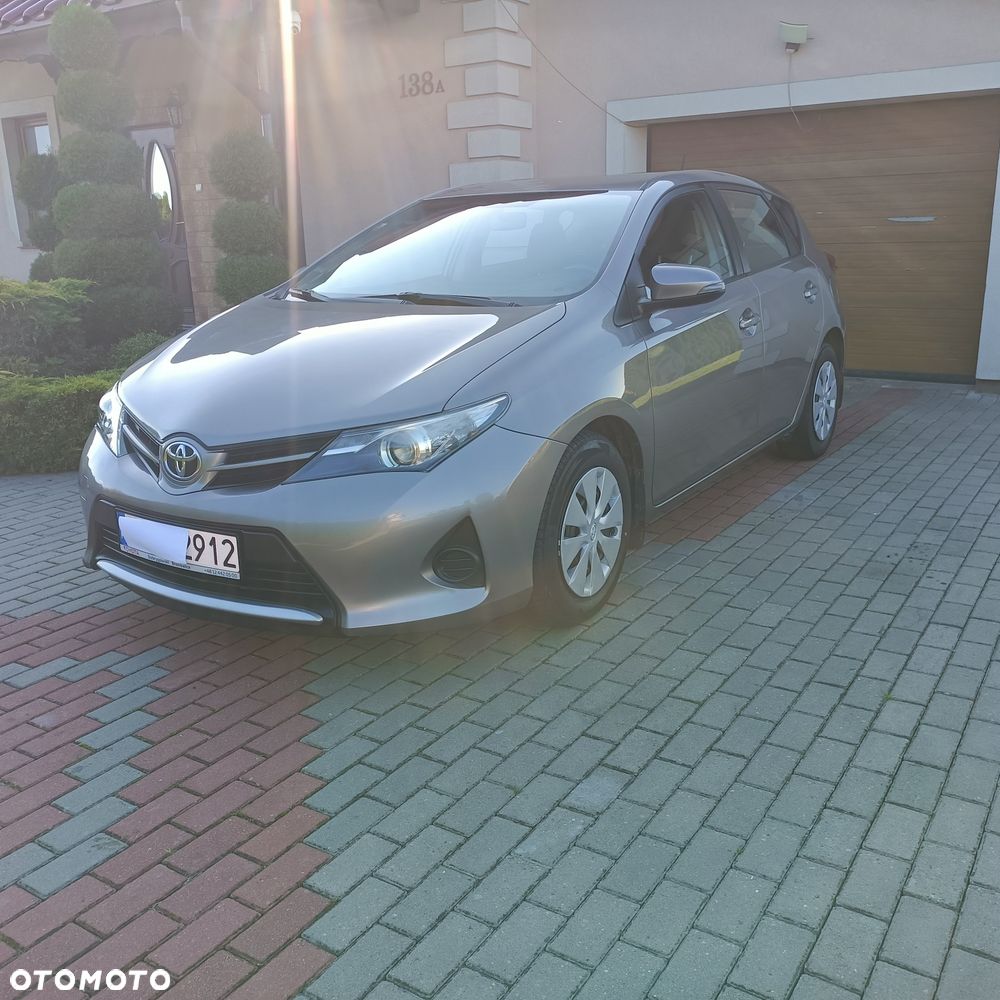 Toyota Auris