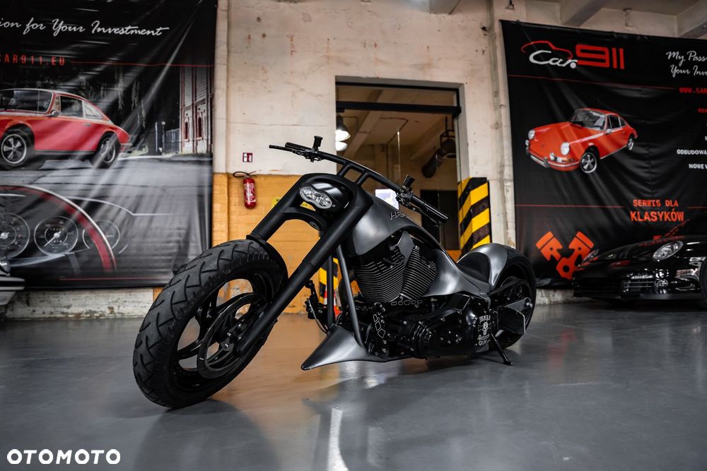 Harley-Davidson Softail Custom - 6