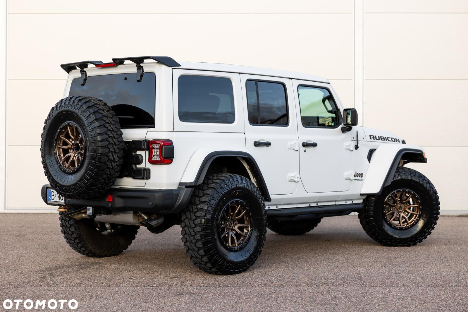 Jeep Wrangler - 5