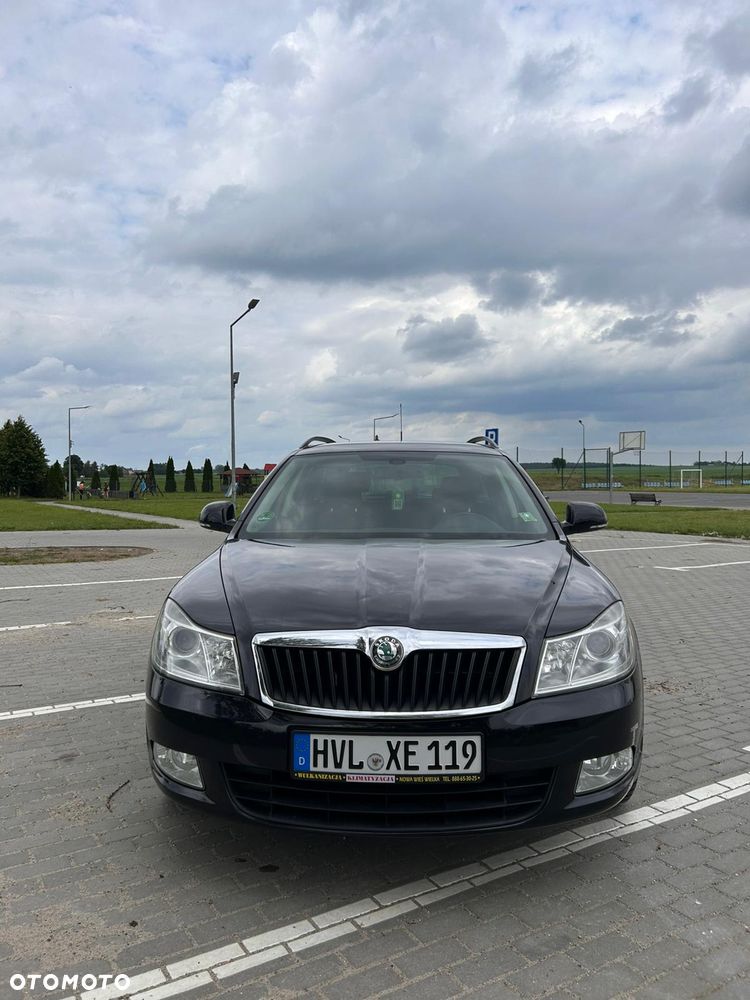 Skoda Octavia 2.0 TDI DPF Elegance DSG - 3