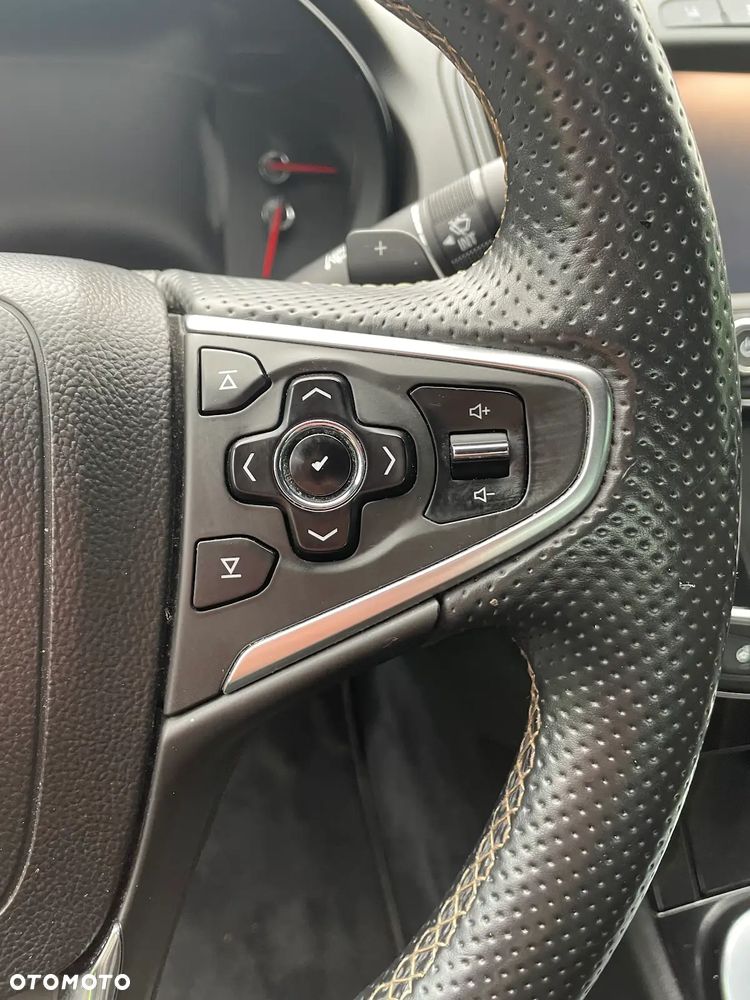 Opel Insignia - 18