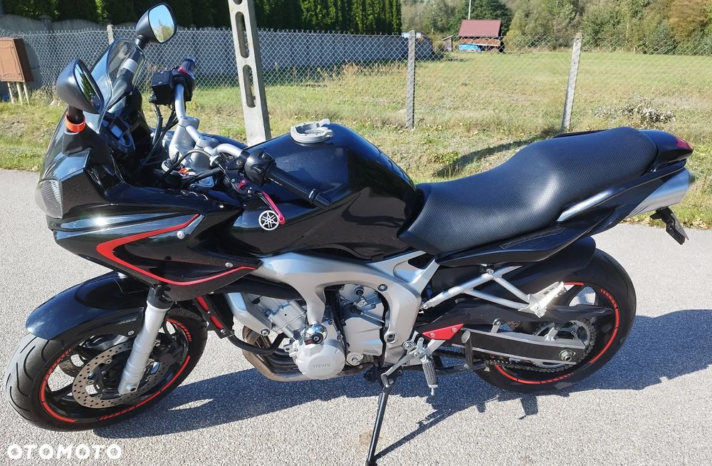 Yamaha FZ6 - 3