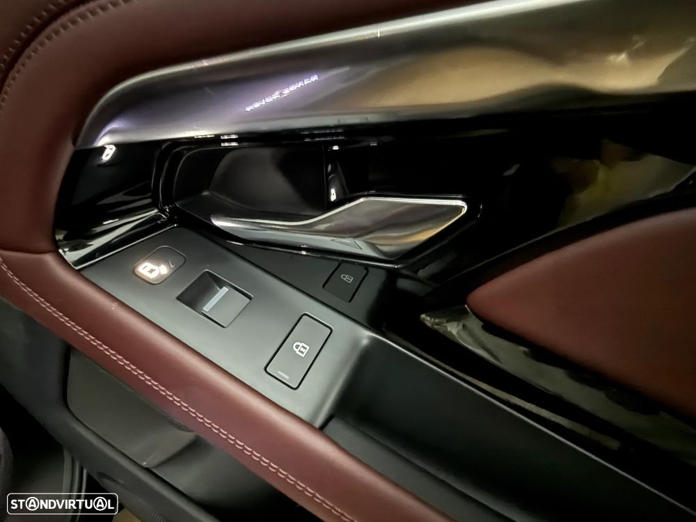 Land Rover Range Rover Evoque P300e Autobiography - 29