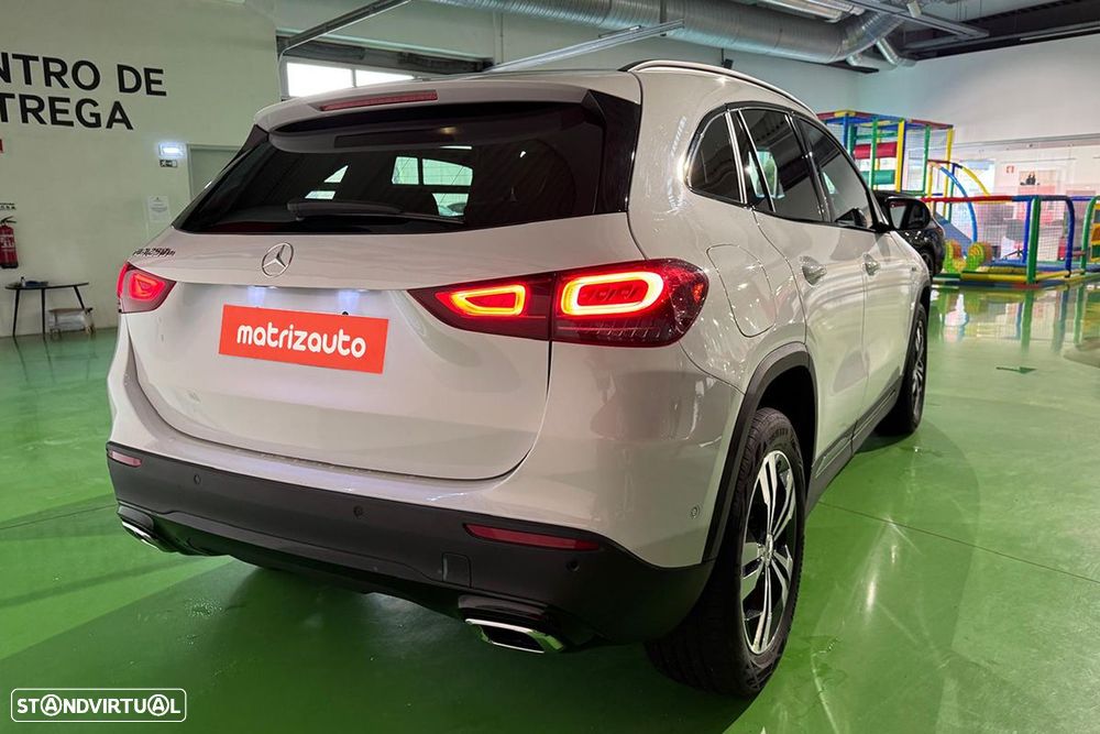 Mercedes-Benz gla-250 e Progressive - 3