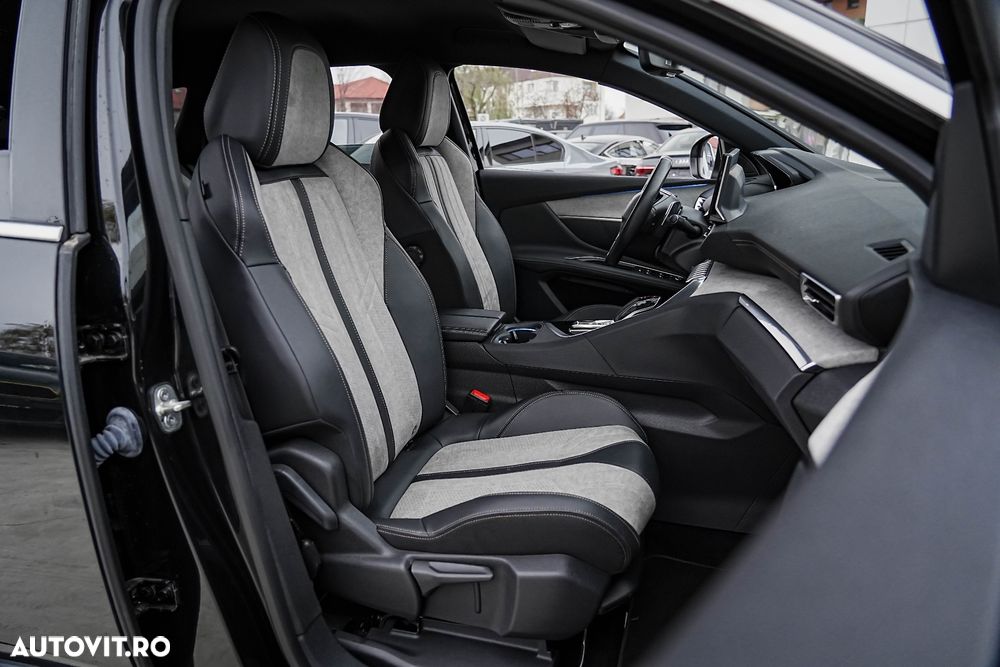 Peugeot 3008 Hybrid 225 e-EAT8 GT Pack - 13